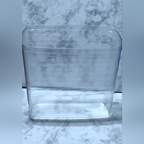 2006 Longaberger med wall pocket basket w/ plastic liner and fabric liner - Picture 12 of 15